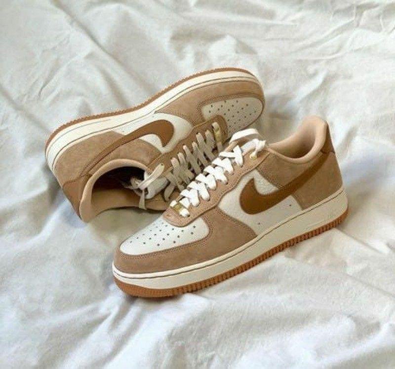 NIKE AIRFORCE VACHETTA