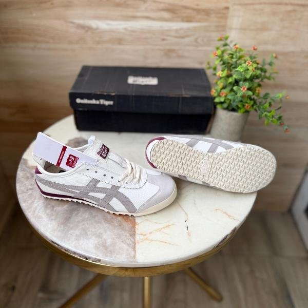 ONITSUKA TIGER LEATHER TRAINERS WHITE GREY