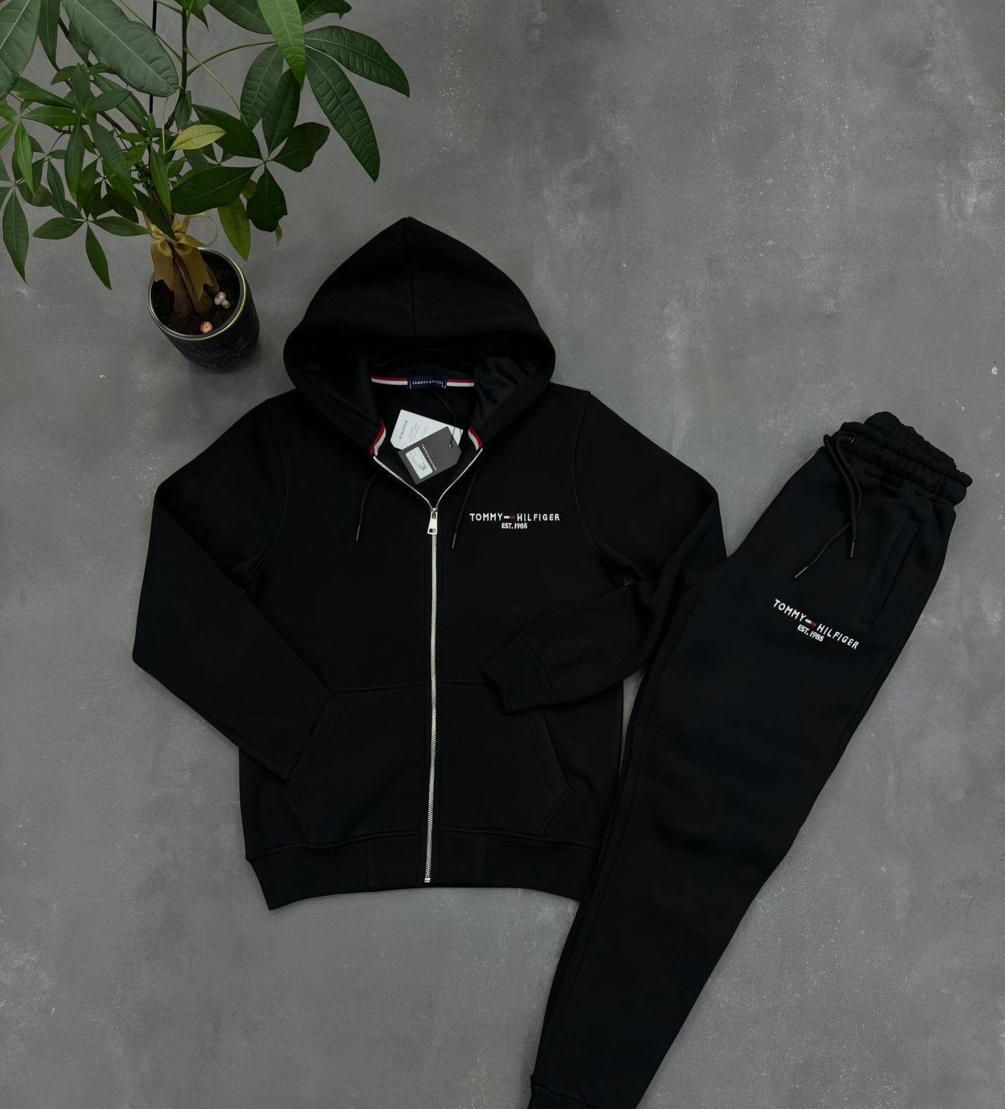 TOMMY HILFIGER