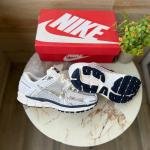 NIKE ZOOM VOMERO PHOTON DUST