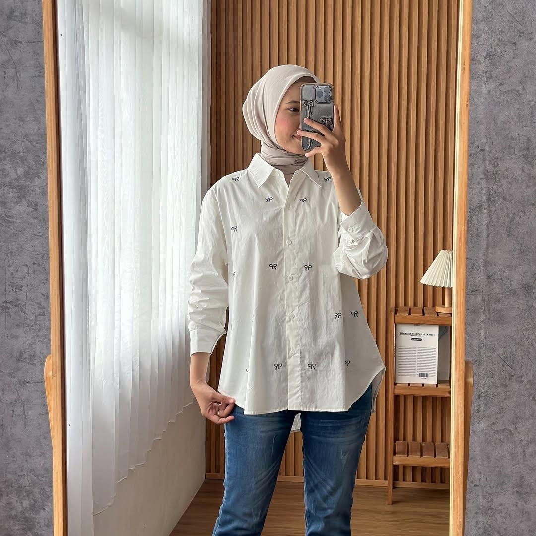 STYLISH EMBROIDERY TOP
