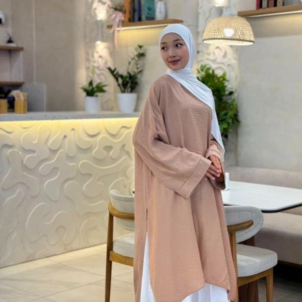 GOWN