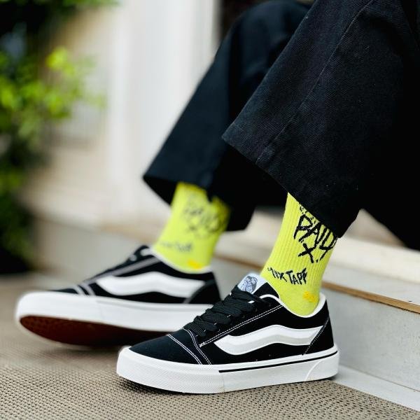 IMPORTED VANS