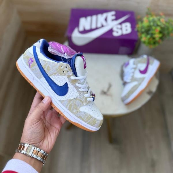 NIKE SB DUNK RAYSSA LEAL