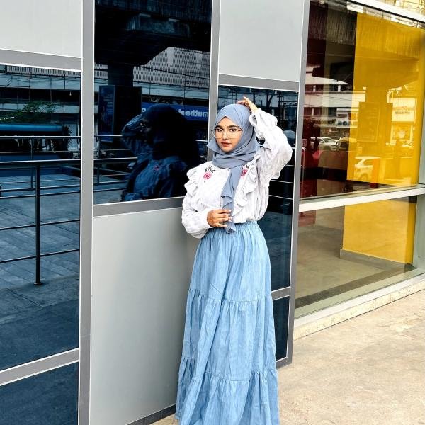 SKIRT WITH EMB SHIRT