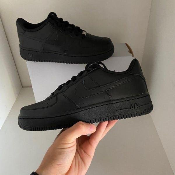 NIKE AIRFORCE ONE TRIPPLE BLACK