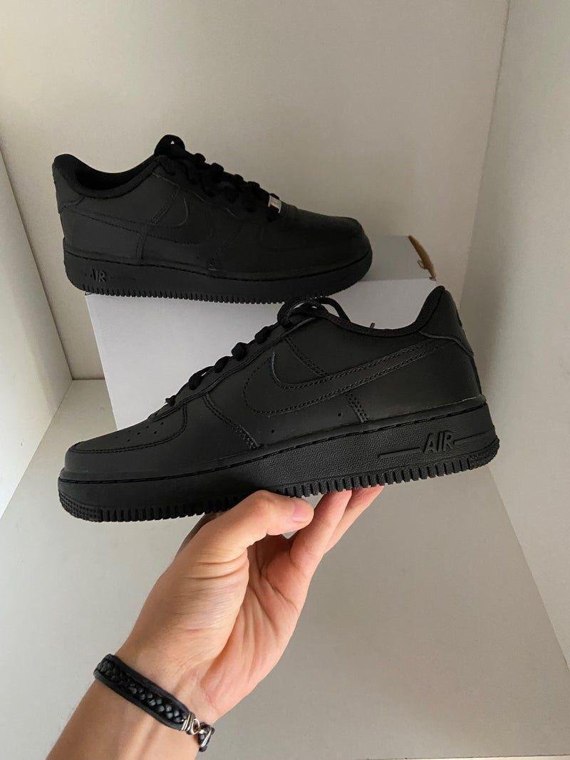 NIKE AIRFORCE ONE TRIPPLE BLACK