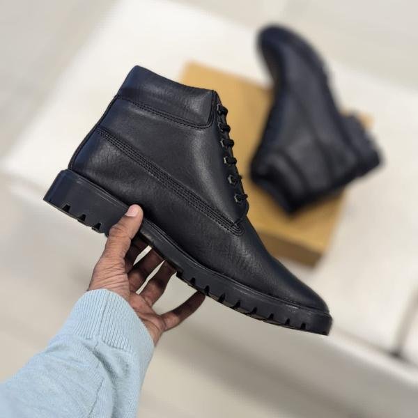 TIMBERLAND BOOTS