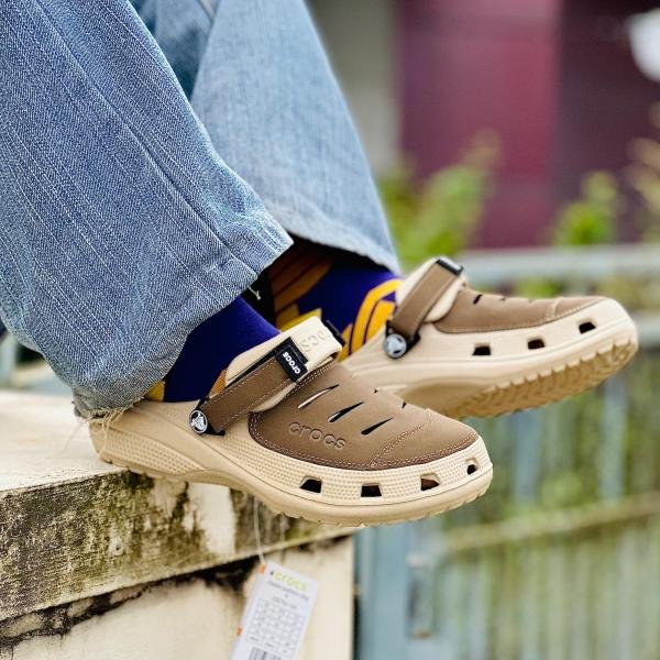 CROCS YUKON