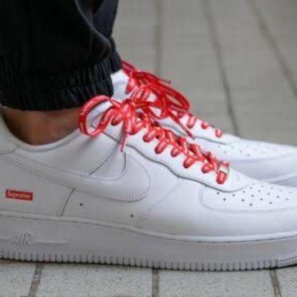 NIKE AIRFORCE SUPREME