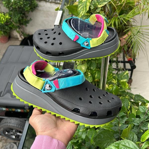 CROCS HIKE 2023