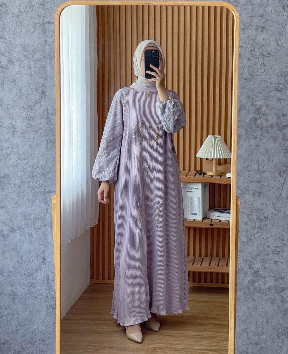 GOWN