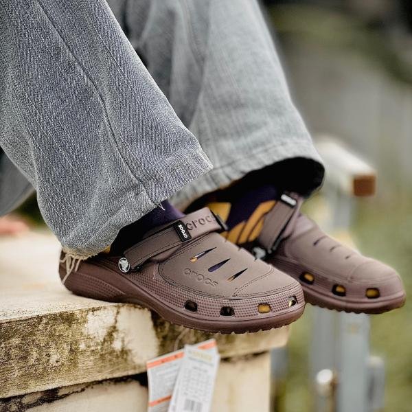 CROCS YUKON