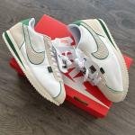 NIKE CORTEZ PETAL BAR