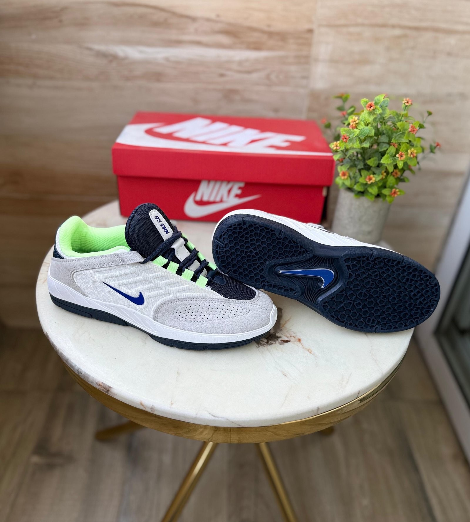 NIKE SB VERTEBRAE