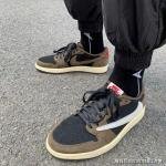 AIR JORDANS RETRO ONE TRAVIS SCOTT LOW MOCHA