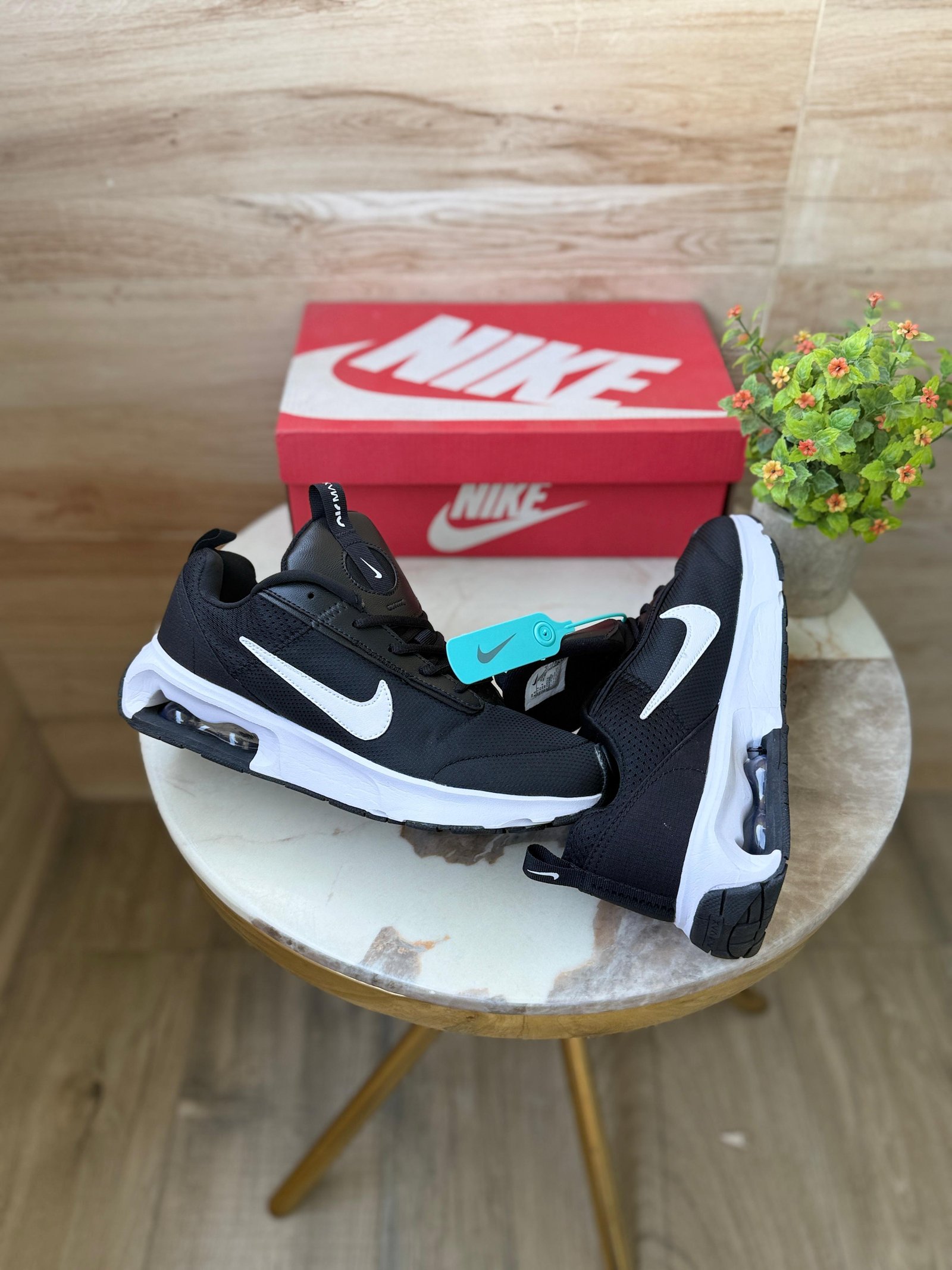 NIKE AIRMAX INTRLK ELITE